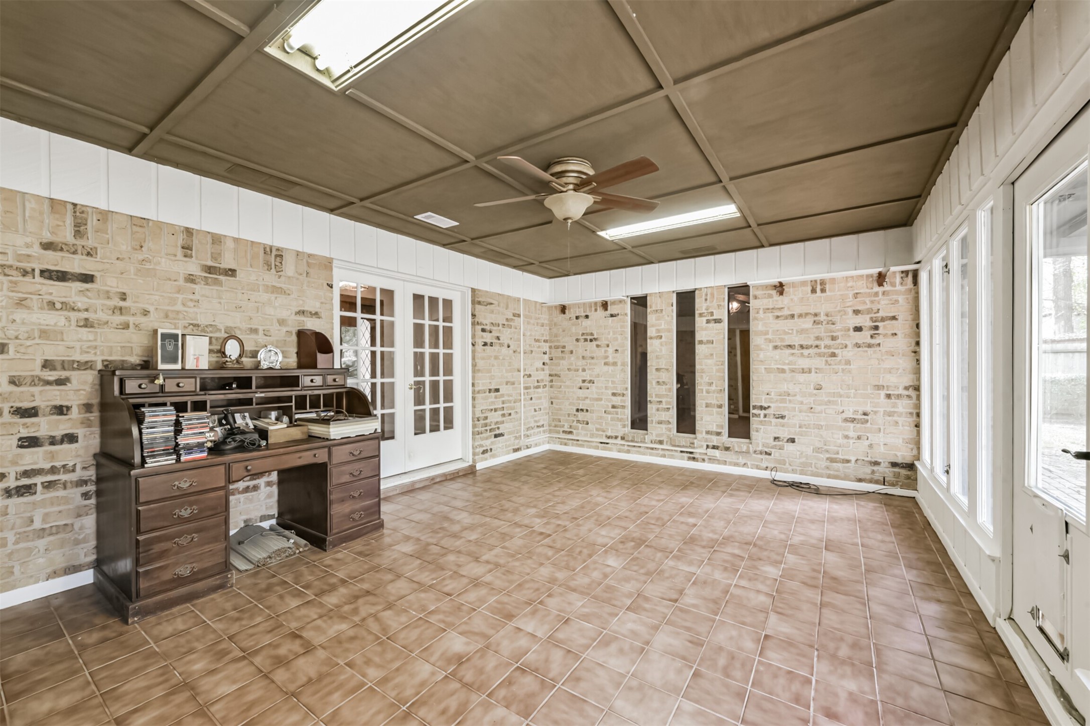 410 Riverside Drive Alvin, TX 77511 - Photo 15 of 33