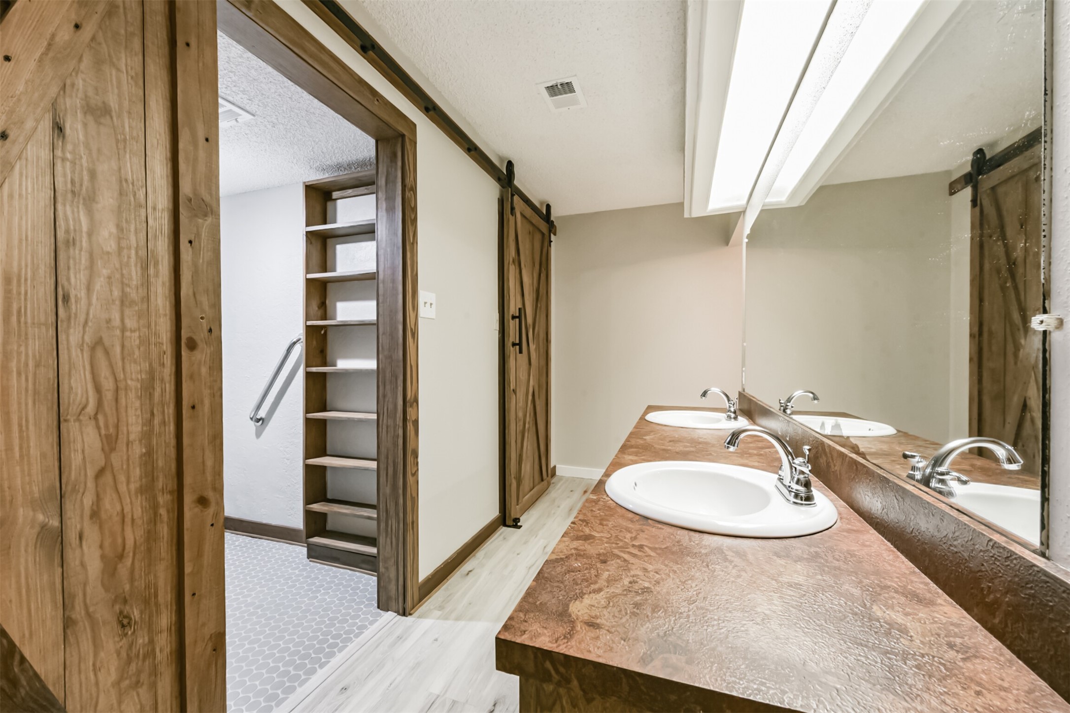 410 Riverside Drive Alvin, TX 77511 - Photo 20 of 33