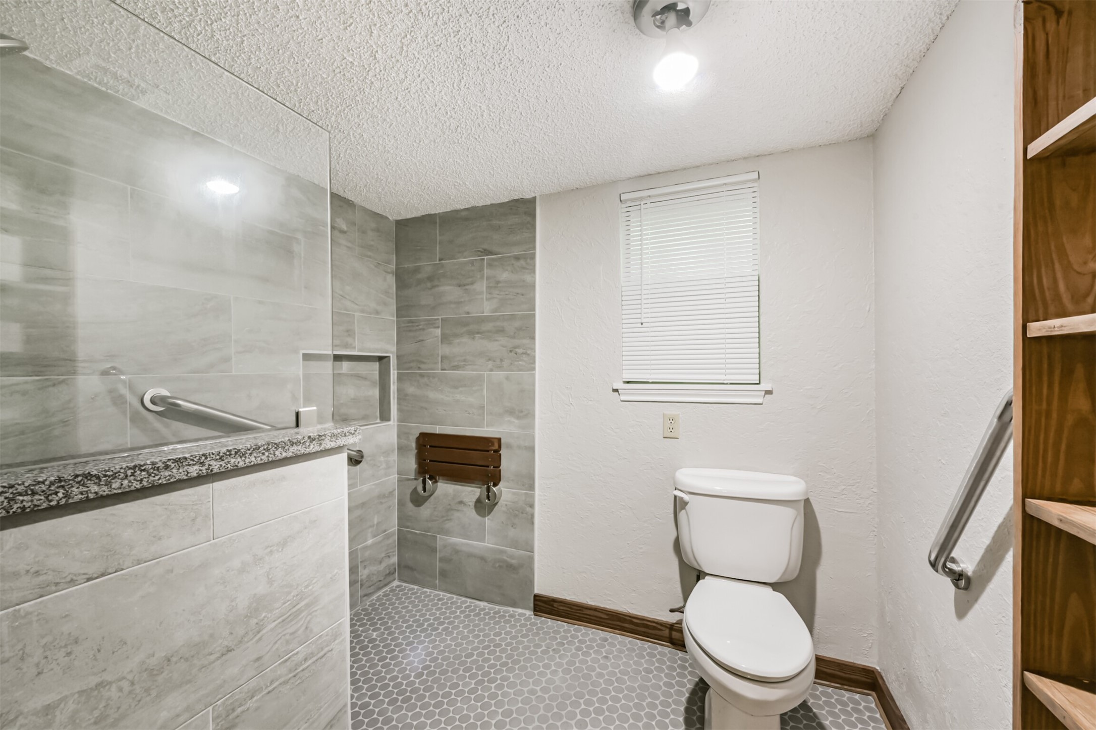 410 Riverside Drive Alvin, TX 77511 - Photo 21 of 33