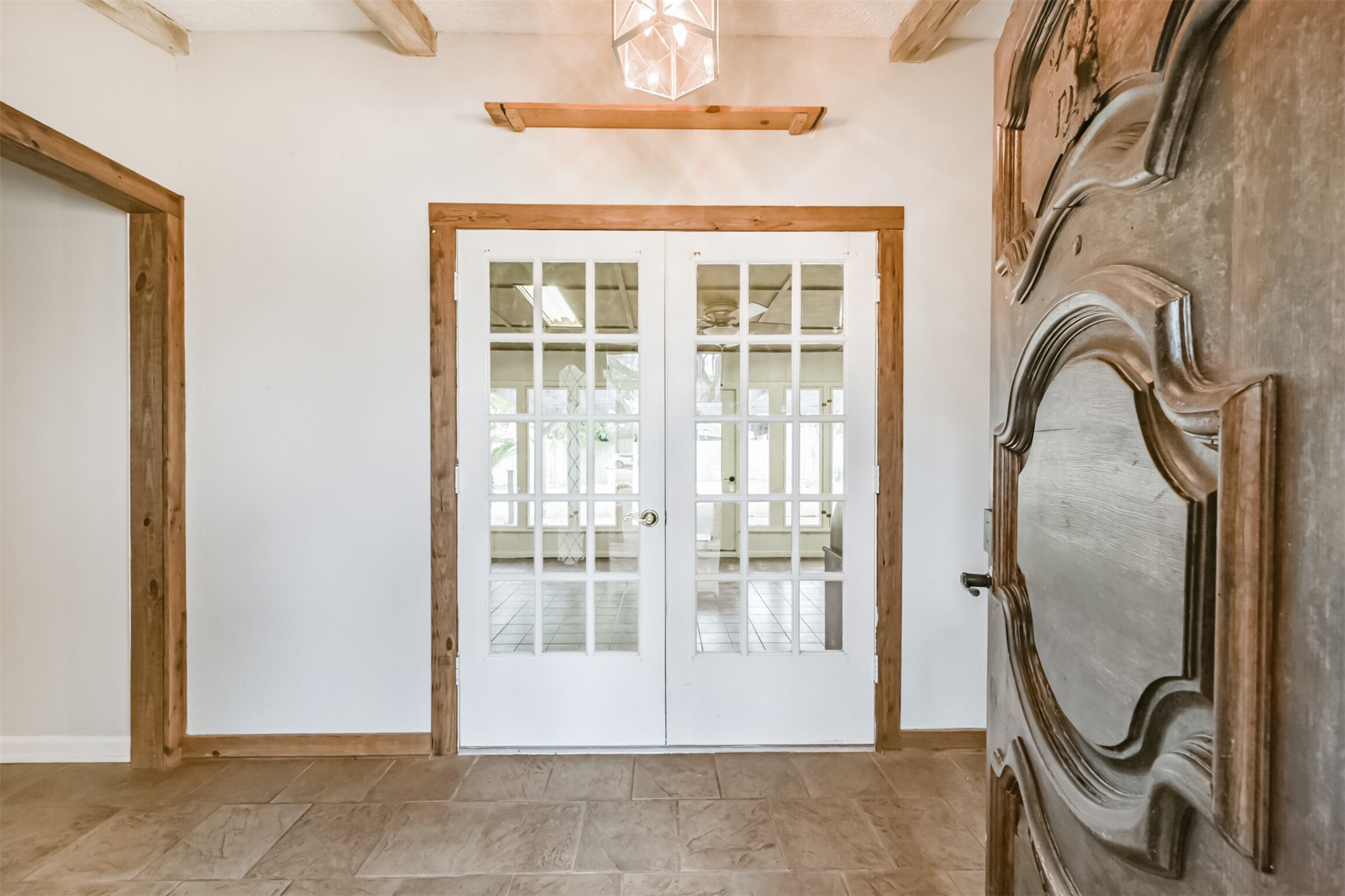 410 Riverside Drive Alvin, TX 77511 - Photo 4 of 33