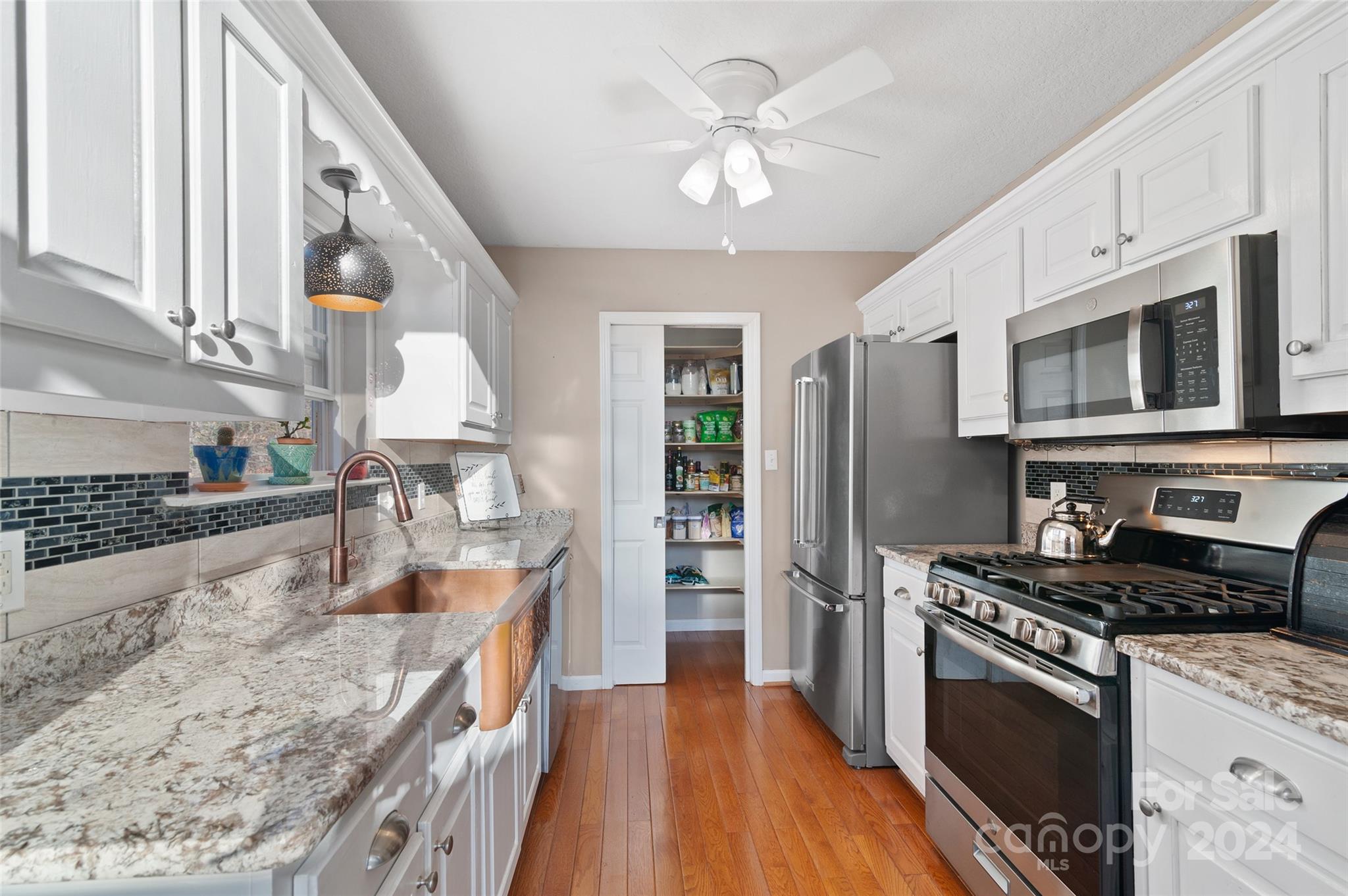 130 Chub Road Sylva, NC 28779 - Photo 12 of 33 Gallery Image 12