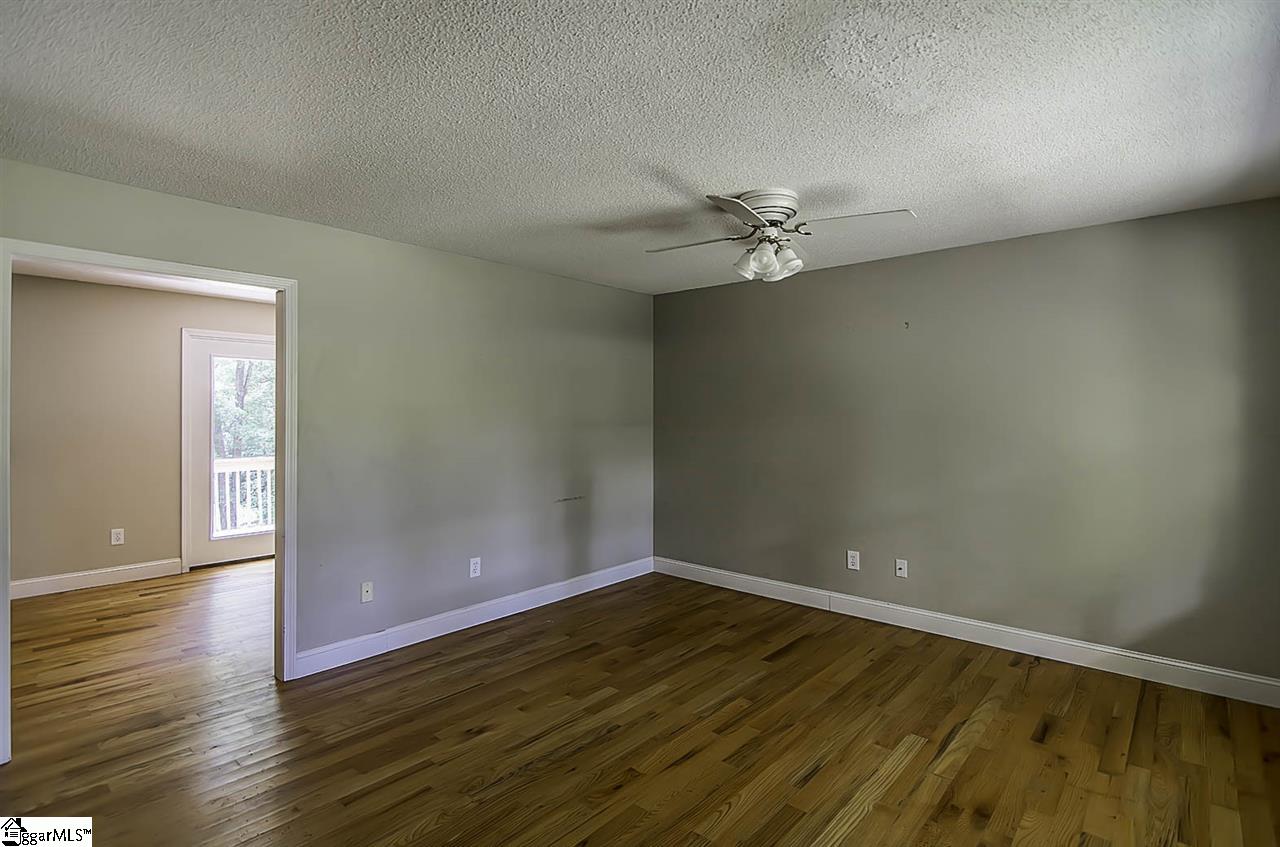150 Friendship Valley Road Seneca, SC 29678 - Photo 5 of 33 Gallery Image 5