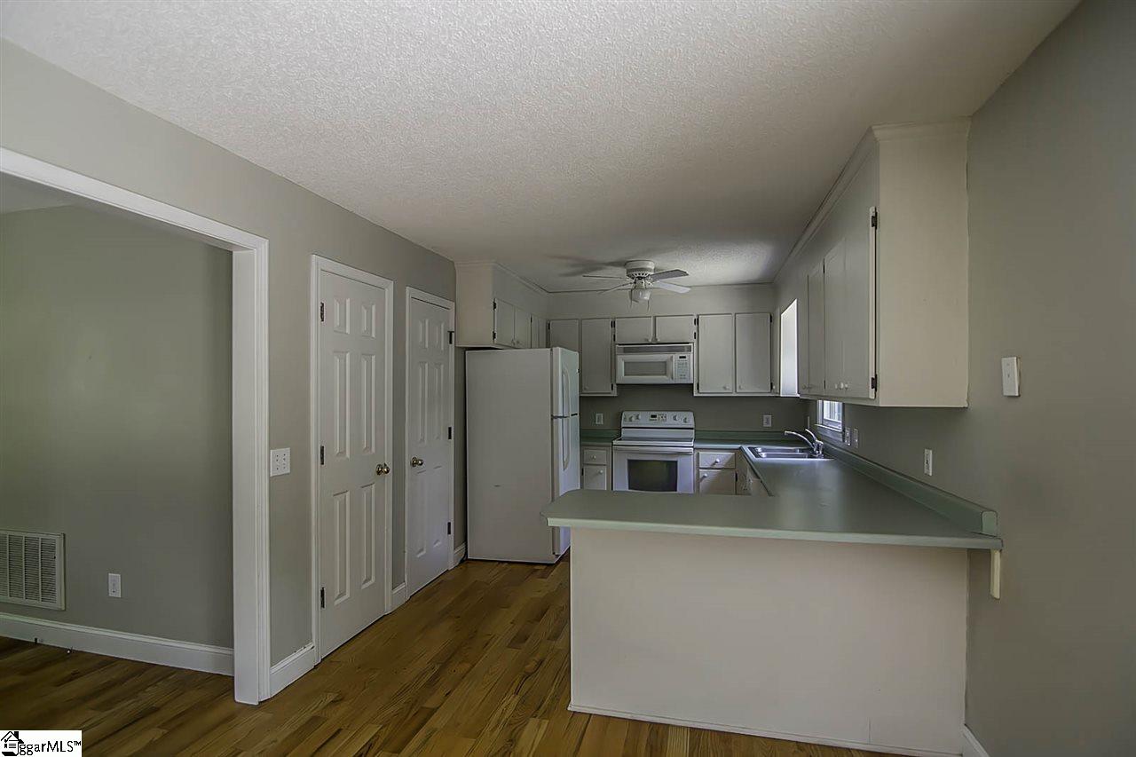 150 Friendship Valley Road Seneca, SC 29678 - Photo 6 of 33 Gallery Image 6