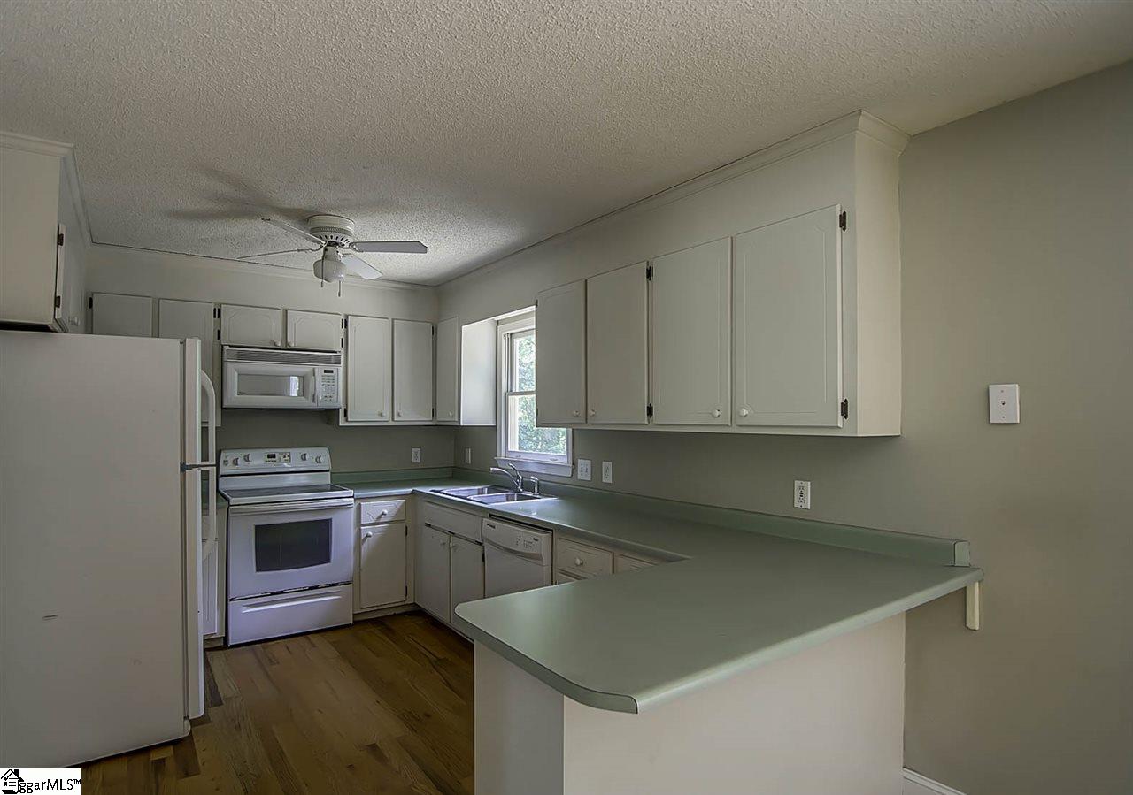 150 Friendship Valley Road Seneca, SC 29678 - Photo 7 of 33 Gallery Image 7