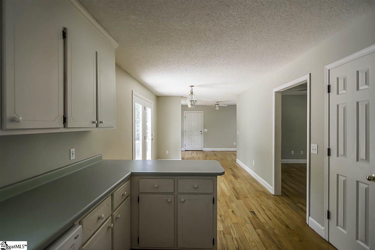 150 Friendship Valley Road Seneca, SC 29678 - Photo 9 of 33 Gallery Image 9