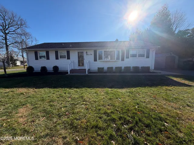 $3,500 | 710 Dow Avenue, Oakhurst, NJ 07755