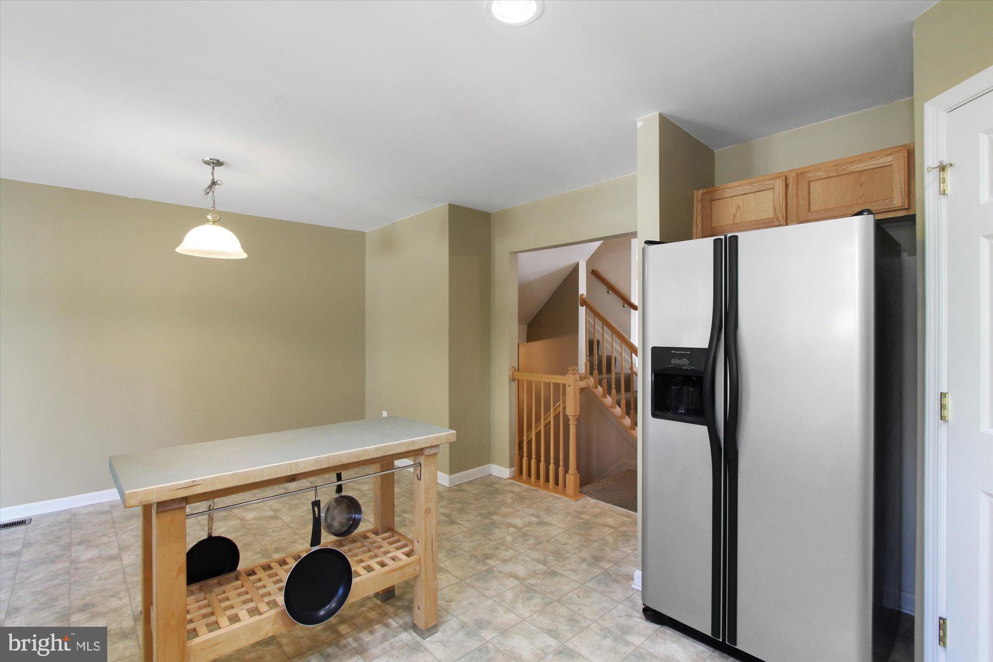 256 Country Ridge Drive Red Lion, PA 17356 - Photo 8 of 28 Gallery Image 8