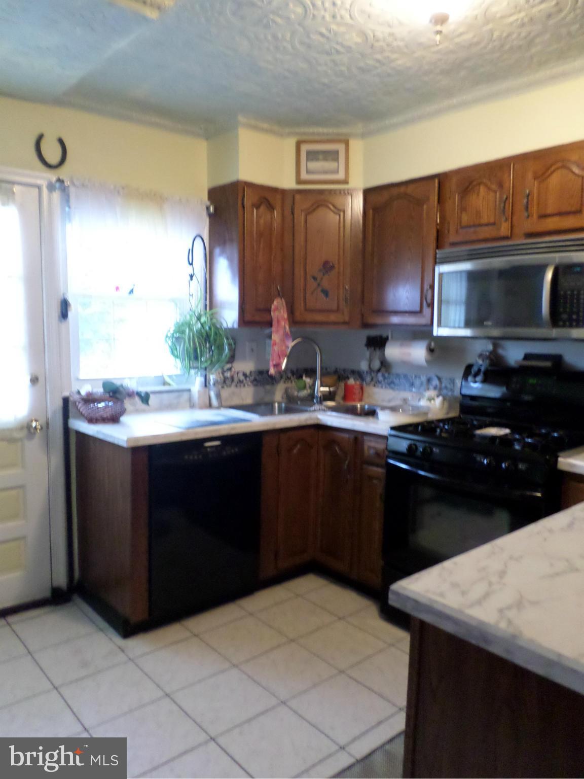 84 Northship Road Baltimore, MD 21222 - Photo 10 of 14 Kitchen