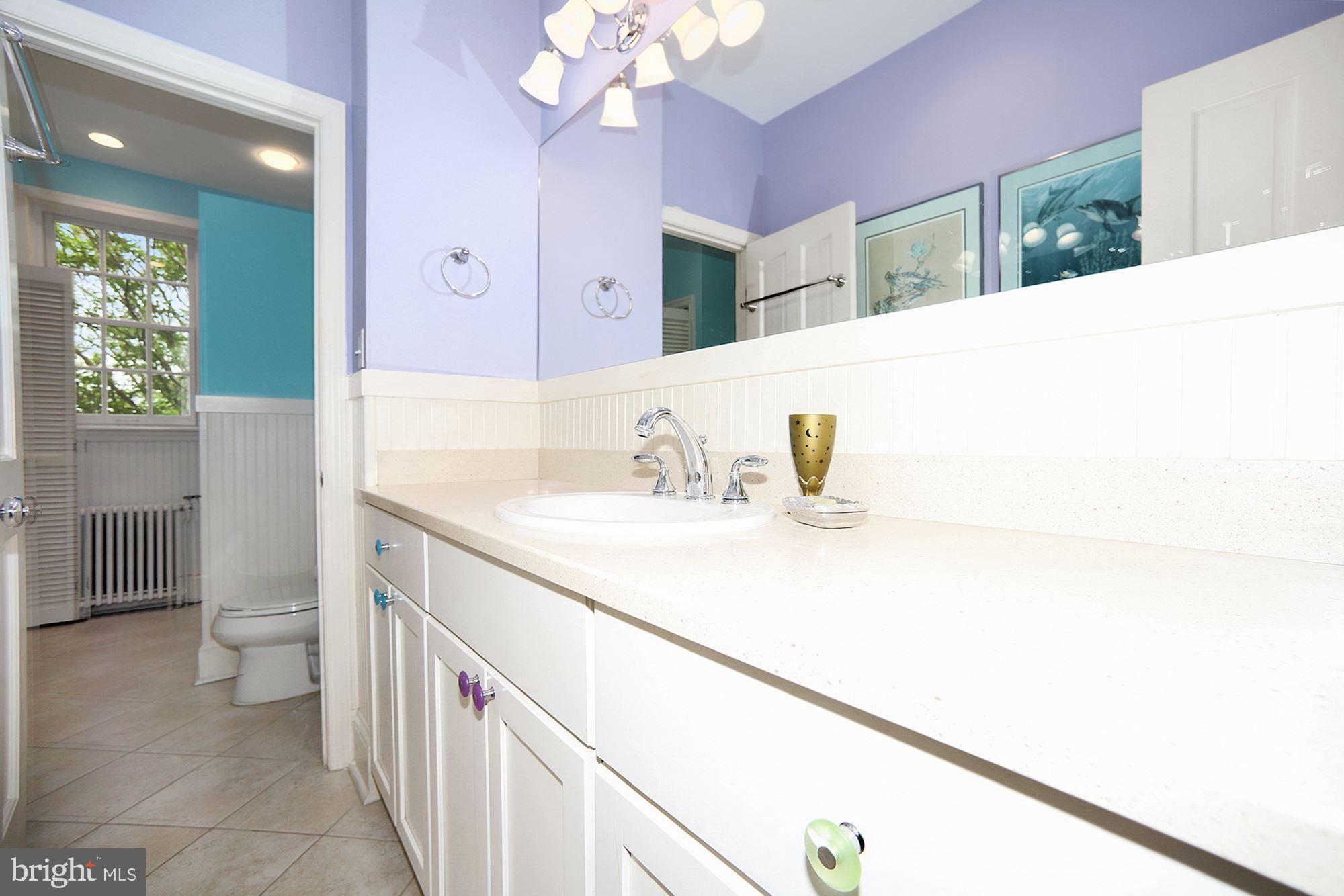 2806 Cathedral Avenue Northwest Washington, DC 20008 - Photo 20 of 35 Second Bath