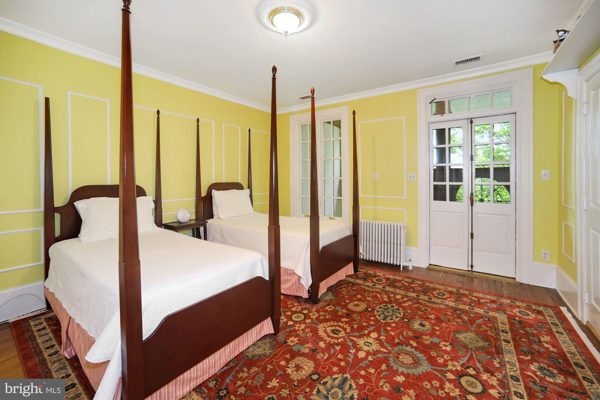 2806 Cathedral Avenue Northwest Washington, DC 20008 - Photo 21 of 35 Third Bedroom