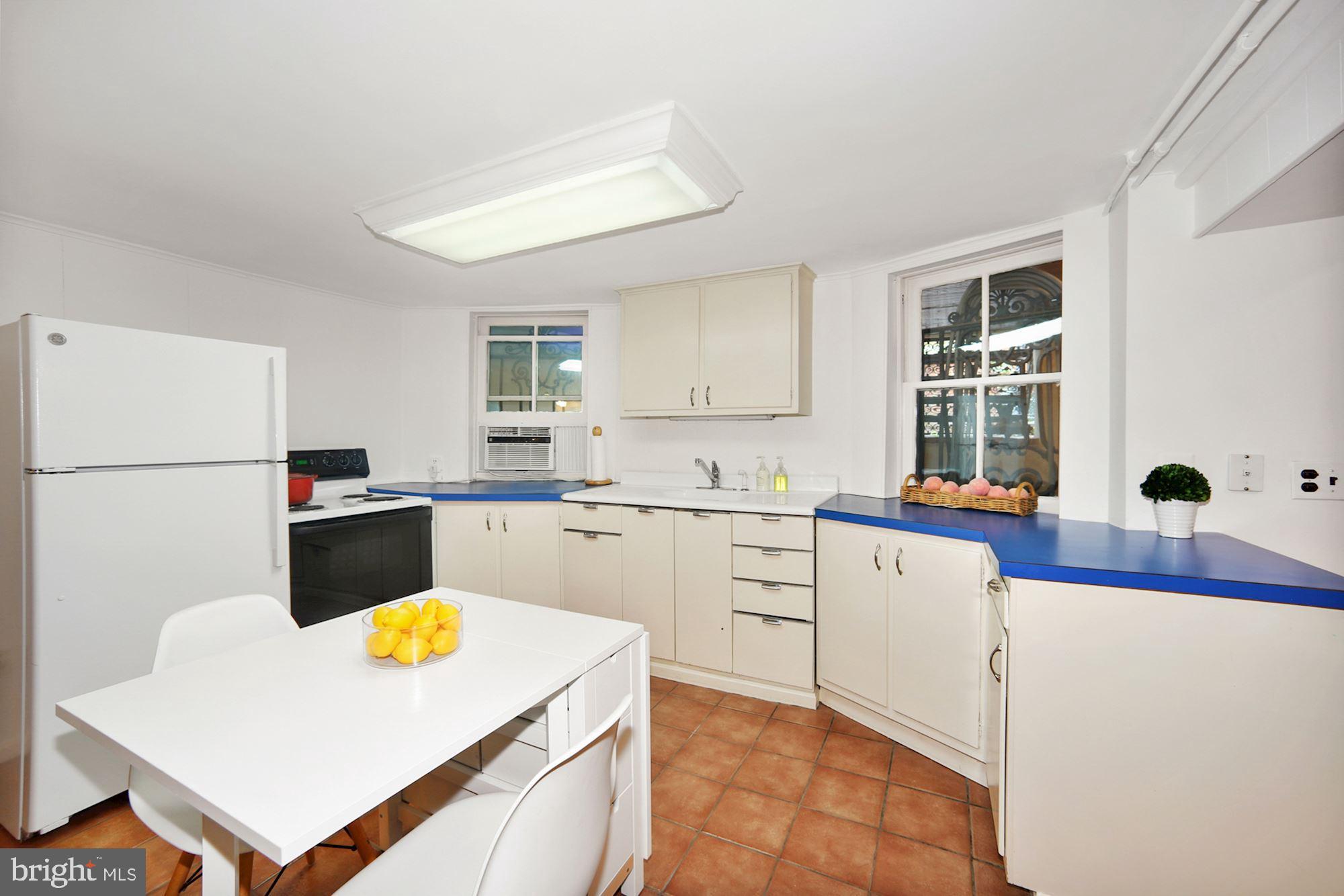 2806 Cathedral Avenue Northwest Washington, DC 20008 - Photo 28 of 35 In-Law Suite