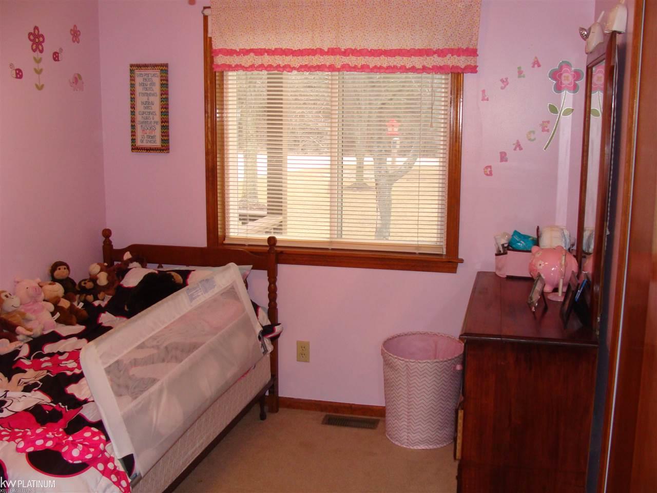 4065 Norman Road Fort Gratiot, MI 48059 - Photo 17 of 22 31312389-16.JPG