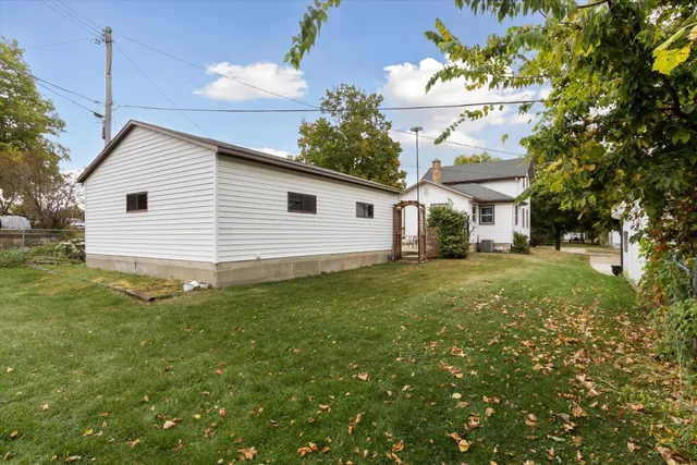 $187,900 | 1013 12th, Monroe, WI 53566