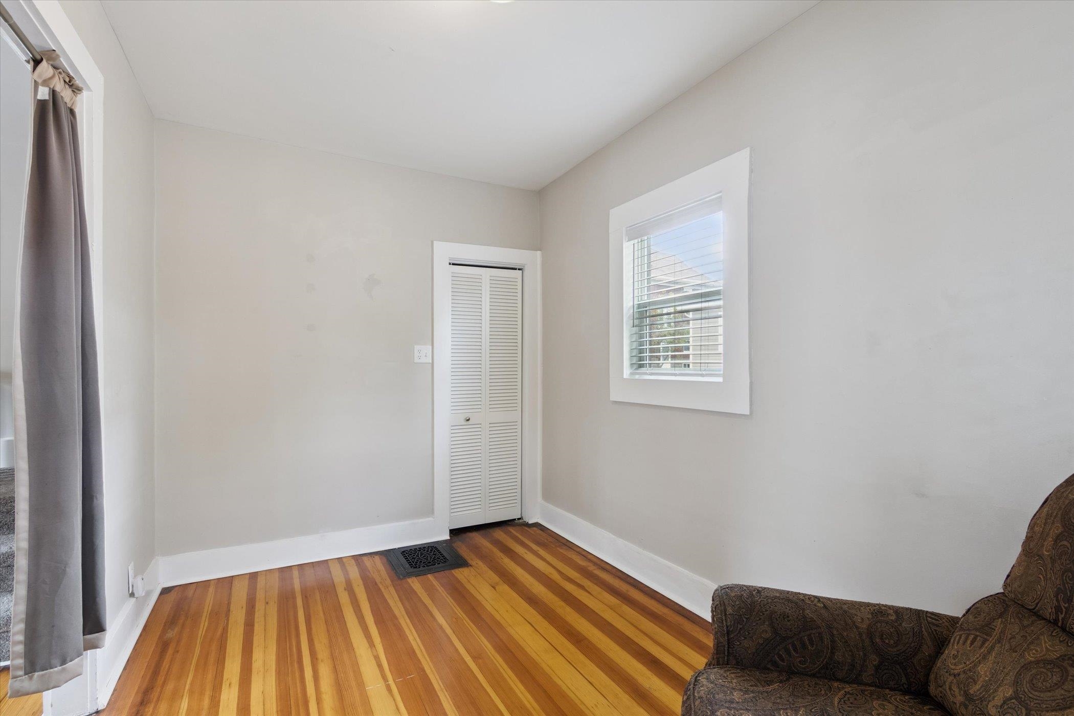 1013 12th Monroe, WI 53566 - Photo 7 of 38