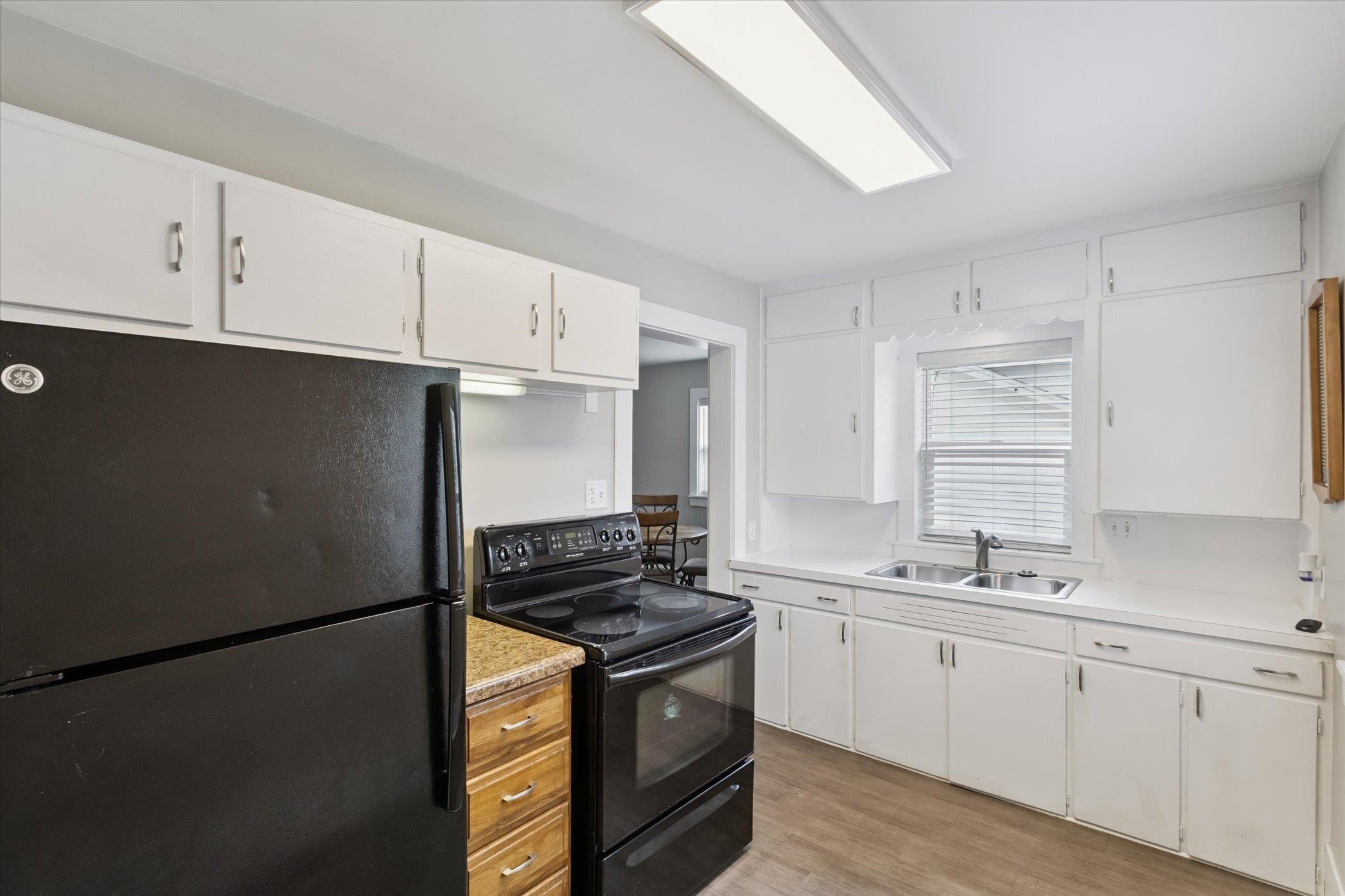 1013 12th Monroe, WI 53566 - Photo 10 of 38