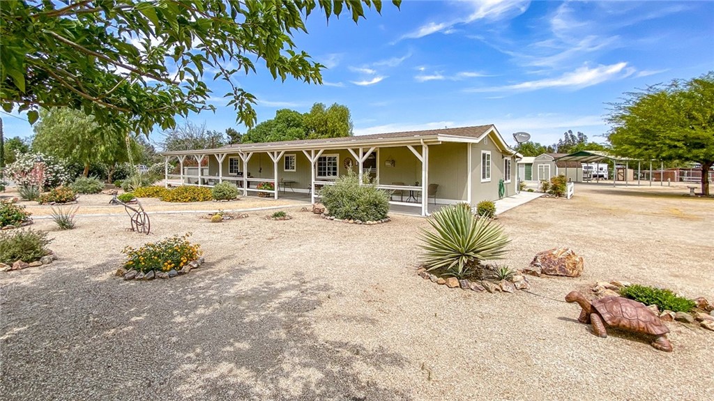 25175 Palomar Road Menifee, CA 92585 - Photo 1 of 1 Front of House with Huge Front Patio