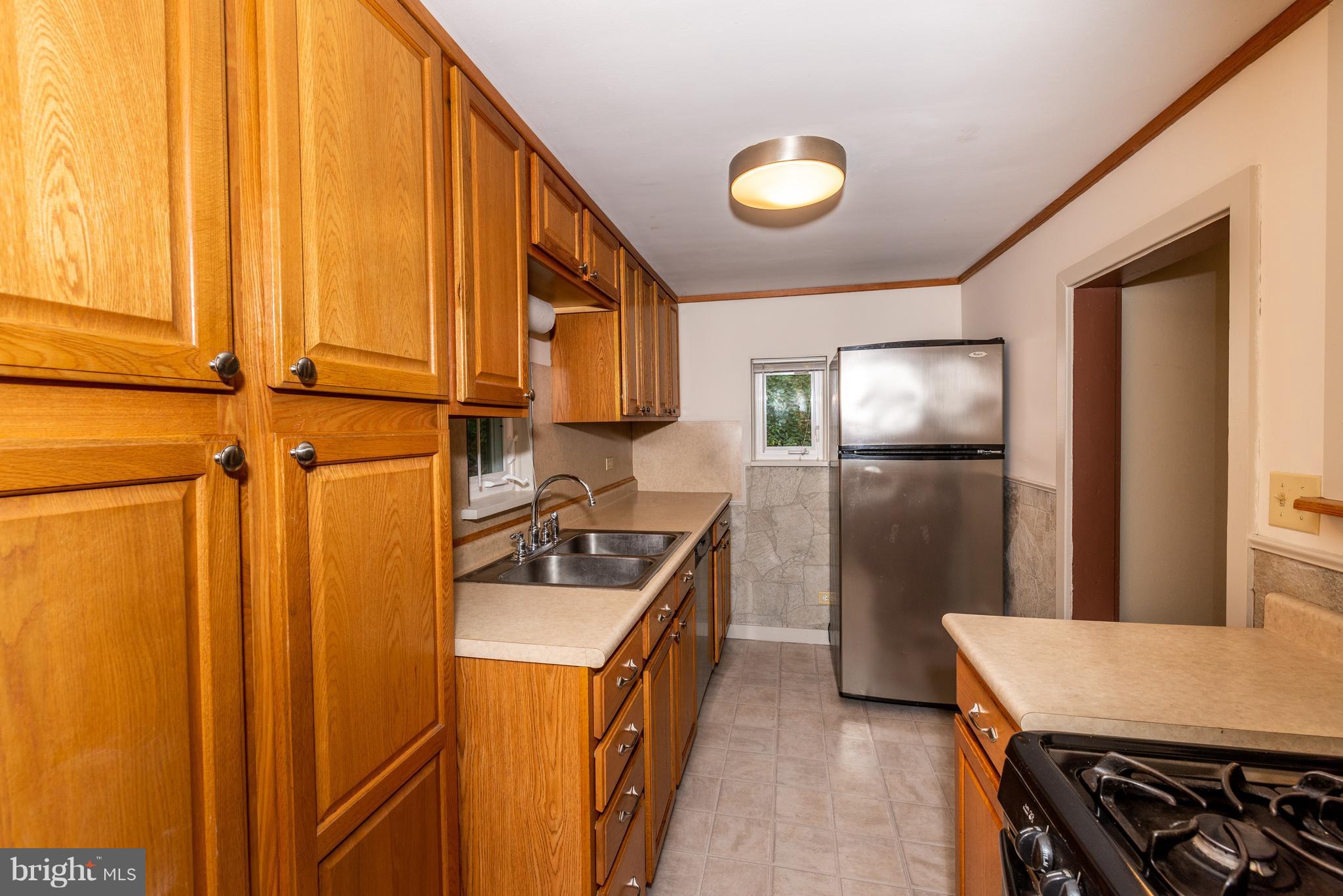 2391 Quarry Road Lebanon, PA 17046 - Photo 5 of 18 Gallery Image 5