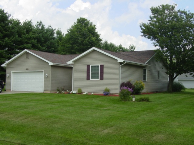 1294 North Riverwood Ranch Road Warsaw, IN 46580 - Photo 1 of 29 Gallery Image 1