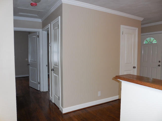 2371 Rutrough Road Southeast Roanoke, VA 24014 - Photo 7 of 34