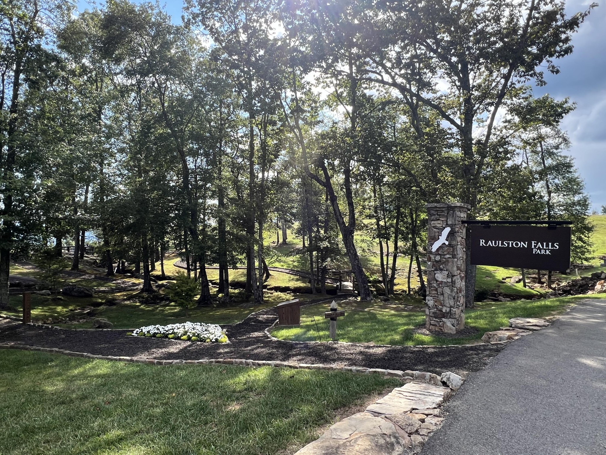 81 Crockett Loop Jasper, TN 37347 - Photo 20 of 35 a view of a park that has large trees