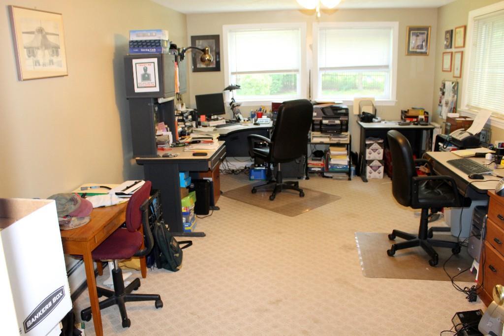 92 Briarwood Road South Portland, ME 04106 - Photo 20 of 29 Office