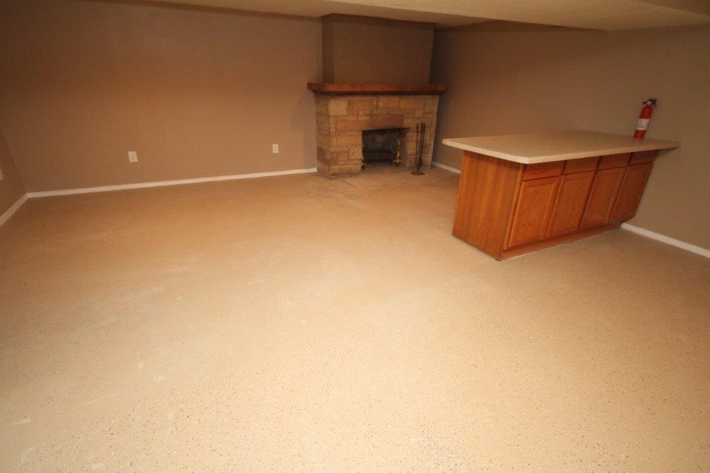 7411 Bluffton Road Fort Wayne, IN 46809 - Photo 19 of 30
