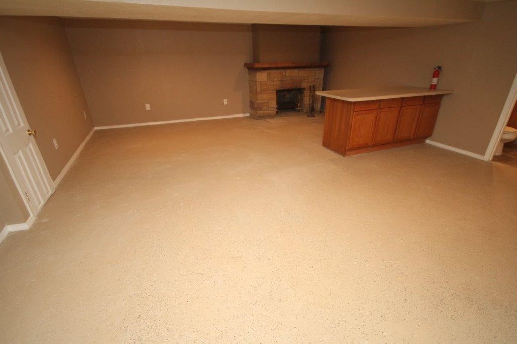 7411 Bluffton Road Fort Wayne, IN 46809 - Photo 22 of 30