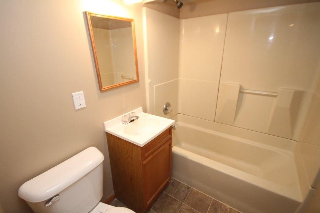 7411 Bluffton Road Fort Wayne, IN 46809 - Photo 23 of 30