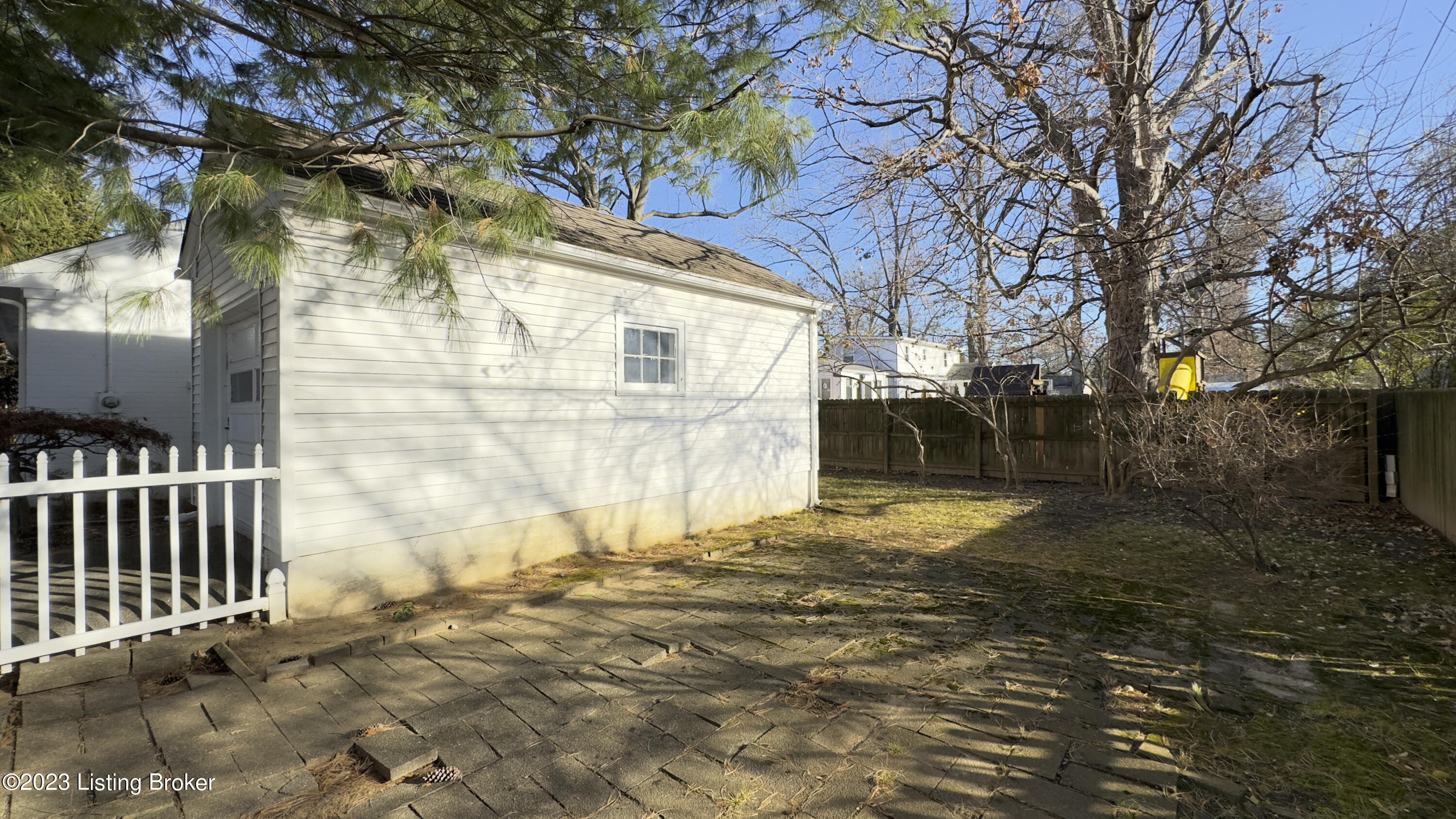 200 Fairmeade Road Louisville, KY 40207 - Photo 35 of 39 Side Yard