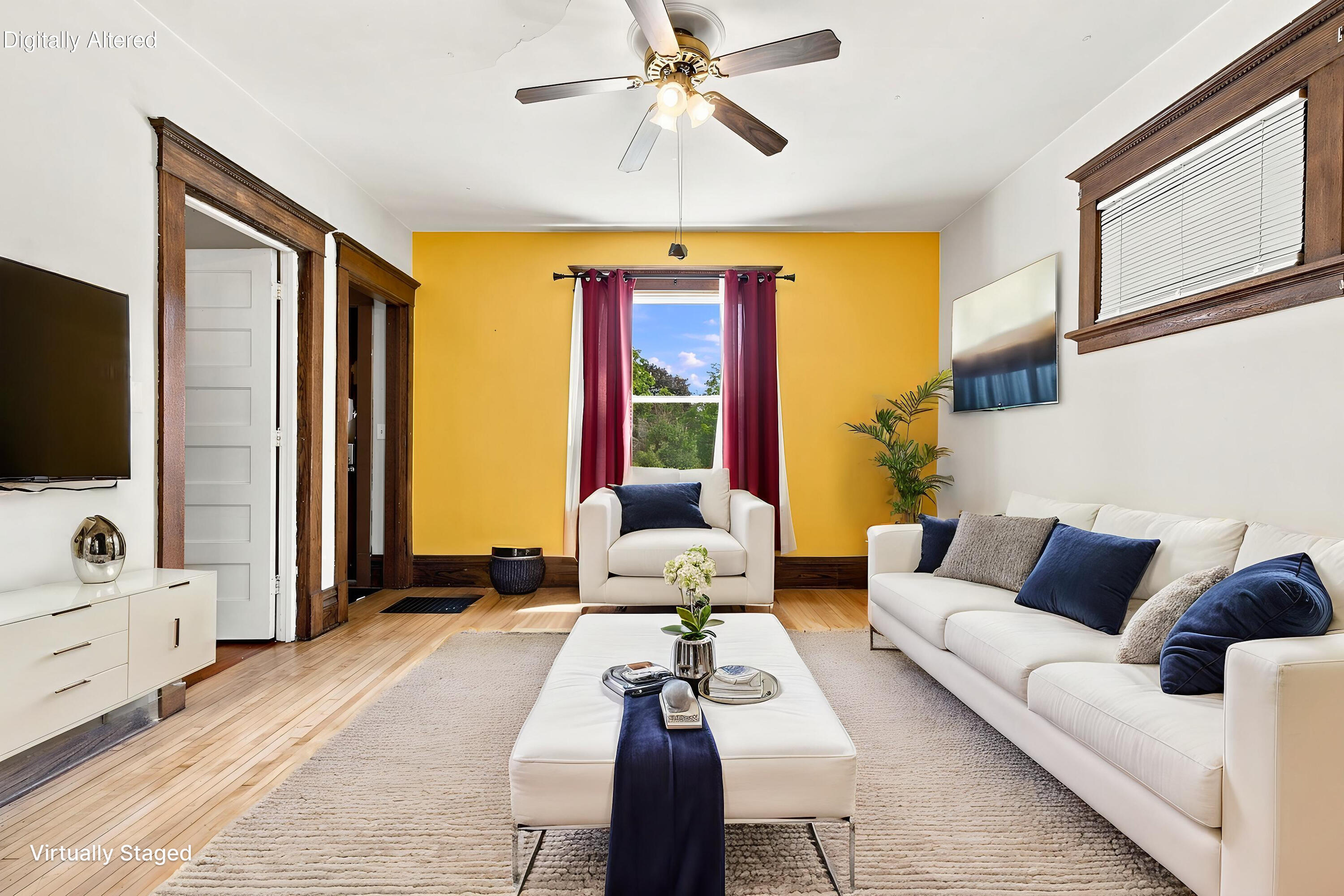 2142 Clarence Ave-Virtually staged