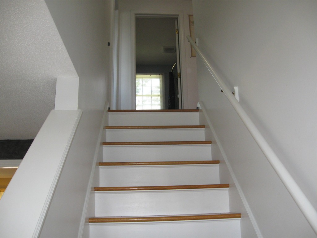 56 Gates Avenue Springfield, MA 01118 - Photo 18 of 30 a view of entryway