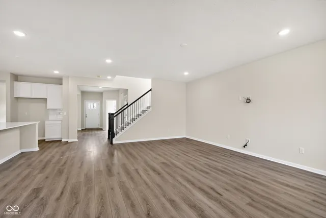 $474,900 | 922 Rivendell Drive, Avon, IN 46123