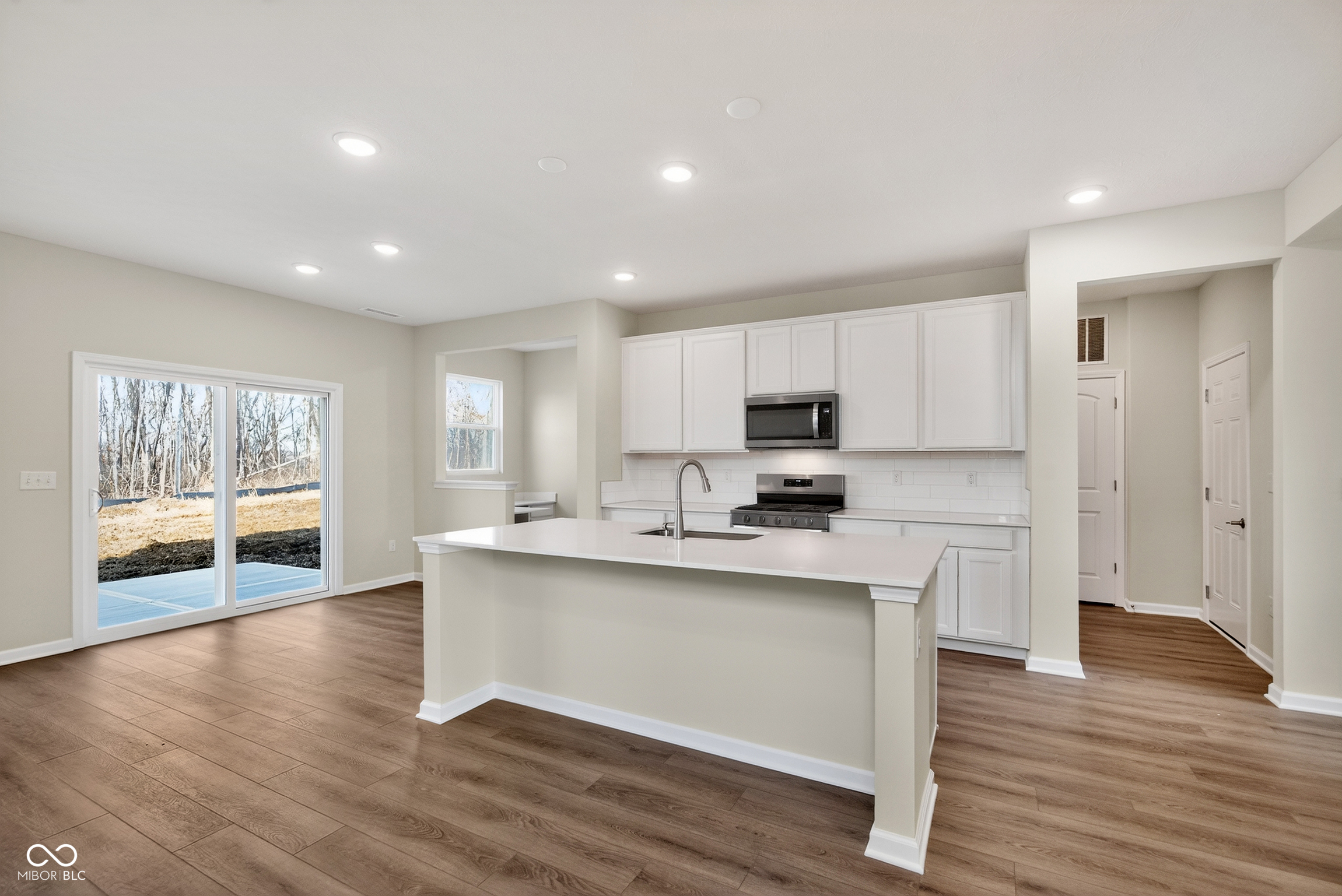 922 Rivendell Drive Avon, IN 46123 - Photo 9 of 37