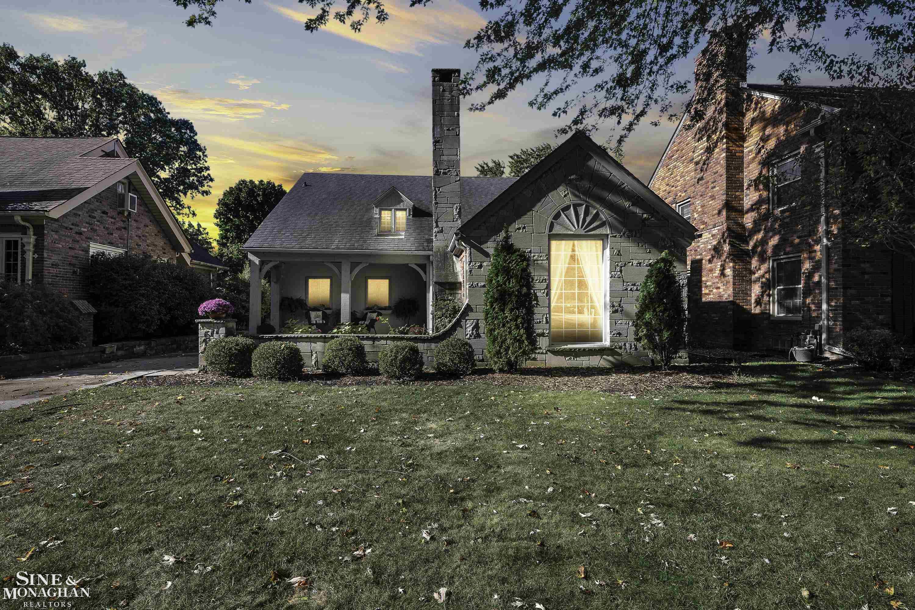 611 Fisher Road Grosse Pointe, MI 48230 - Photo 44 of 49 50158402-97154de5-7cf4-4a9d-a2a9-1852e6c7425d.JPG