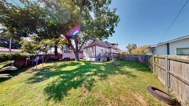 $199,900 | 618 West Chestnut Street, Denison, TX 75020