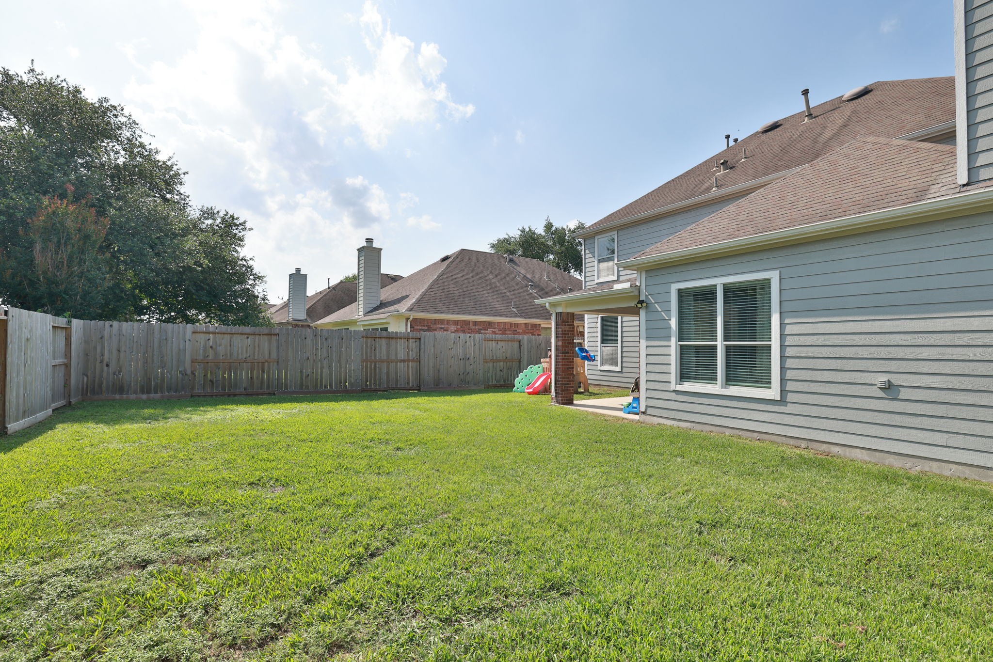 3526 Azalea Sands Drive Spring, TX 77386 - Photo 35 of 39 a backyard of a house