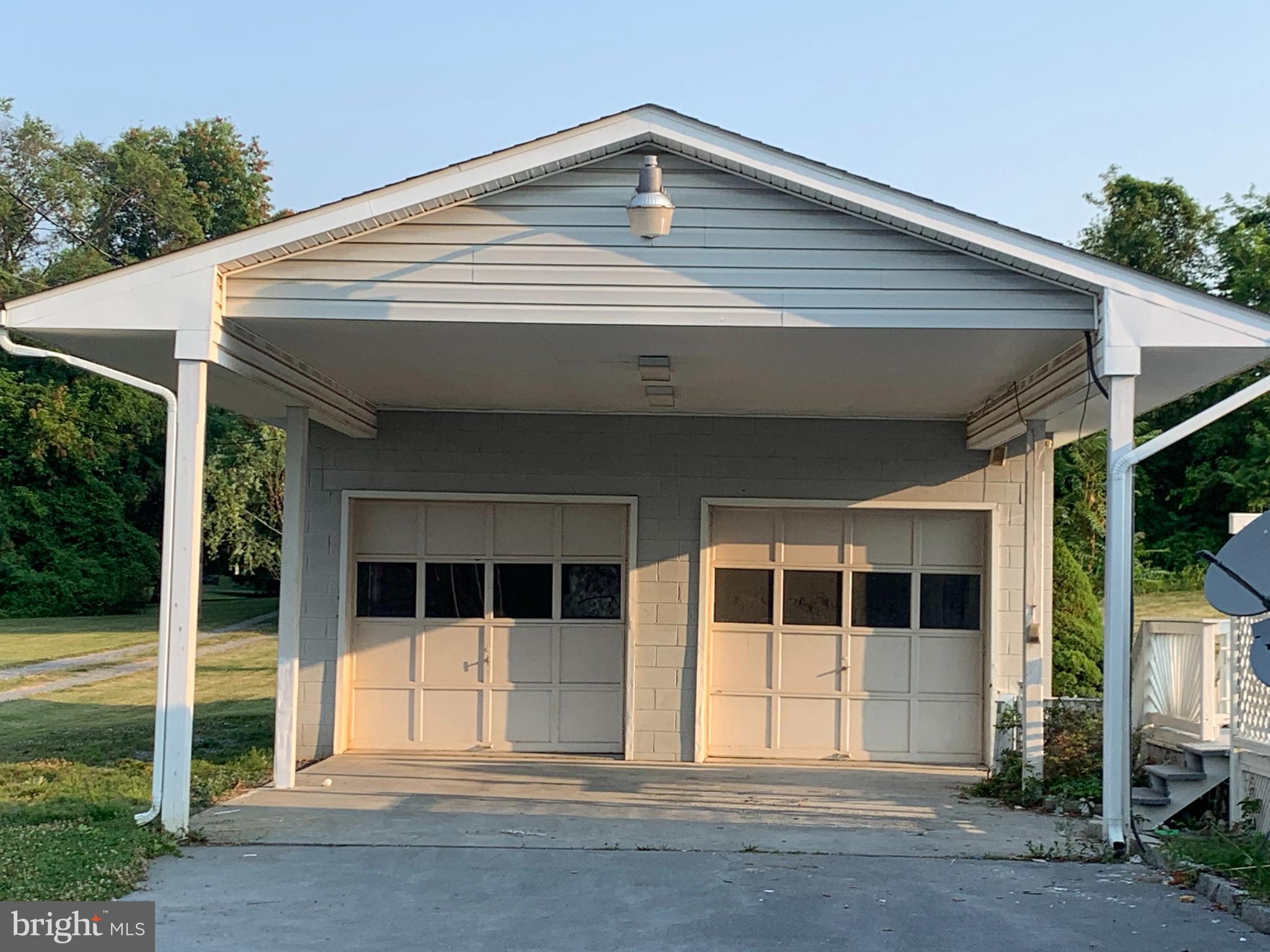 2857 Middle Road Winchester, VA 22601 - Photo 17 of 18 garage
