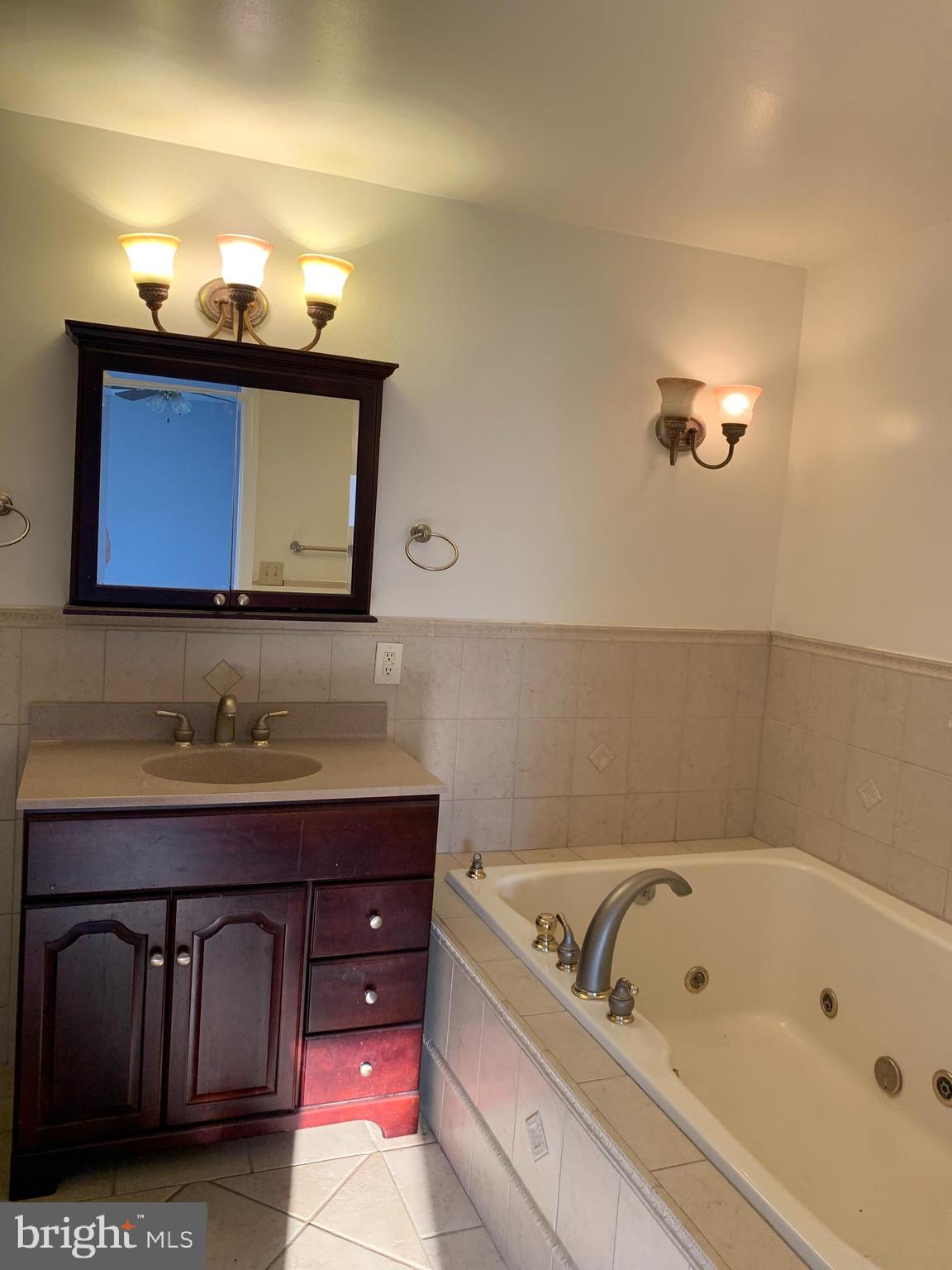 2857 Middle Road Winchester, VA 22601 - Photo 9 of 18 full bath