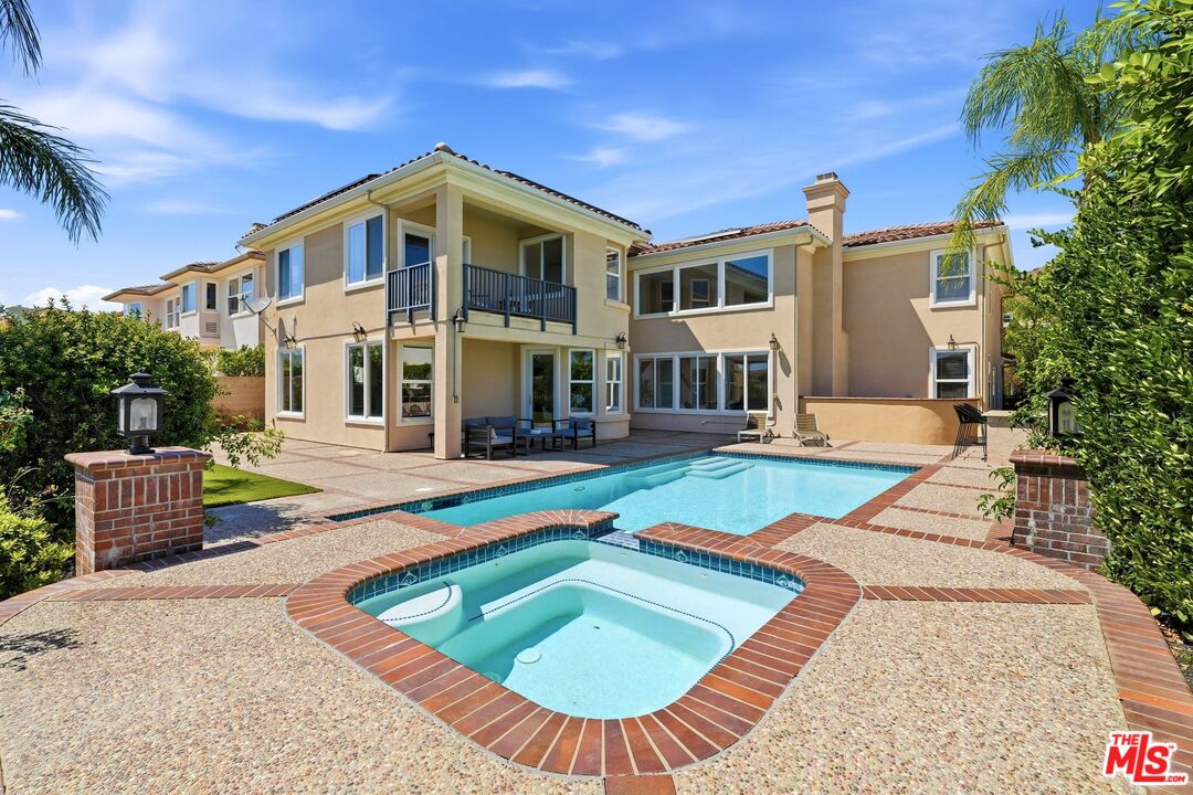 20274 Vía Medici Porter Ranch, CA 91326 - Photo 46 of 56