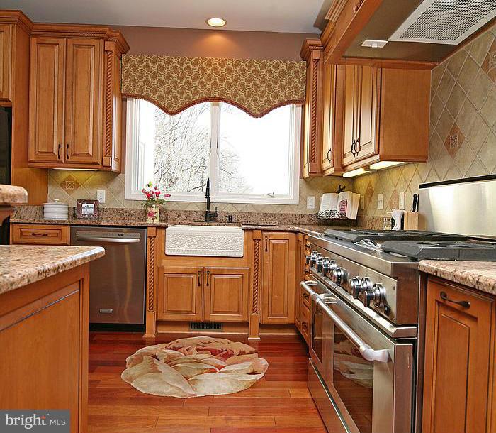 15683 Dover Road Upperco, MD 21155 - Photo 11 of 30 Kitchen