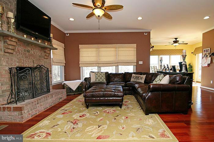 15683 Dover Road Upperco, MD 21155 - Photo 16 of 30 Family Room