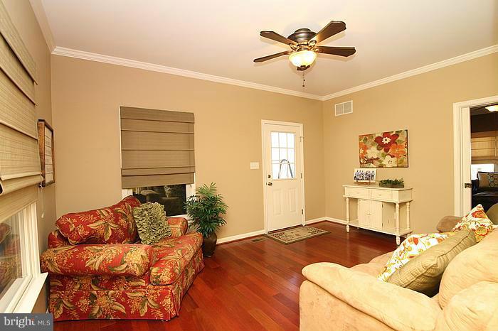 15683 Dover Road Upperco, MD 21155 - Photo 6 of 30 Living /Study