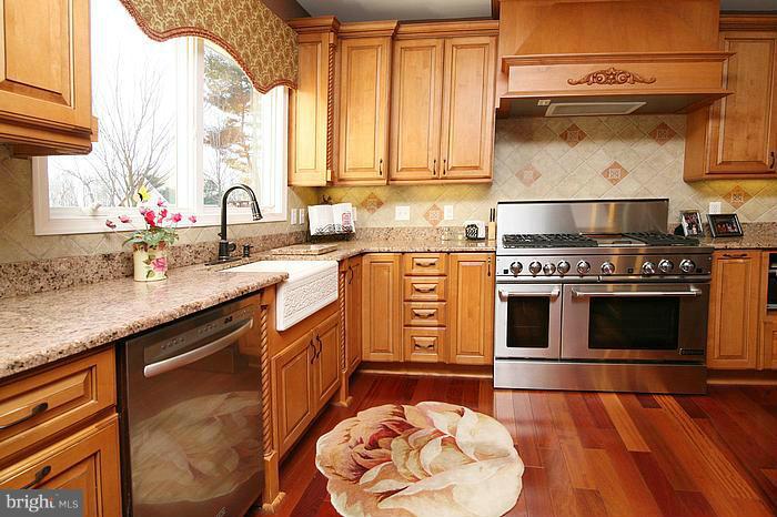 15683 Dover Road Upperco, MD 21155 - Photo 10 of 30 Kitchen