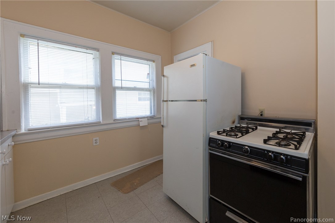 2201 Rexwood Road Cleveland, OH 44118 - Photo 9 of 23 Gallery Image 9