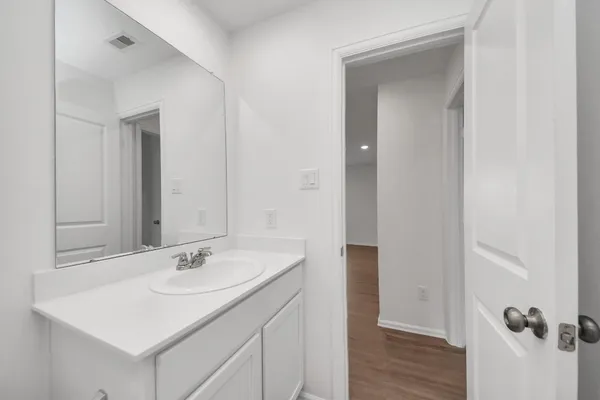 $2,000 | 9010 Estes Lks Drive, Baytown, TX 77521