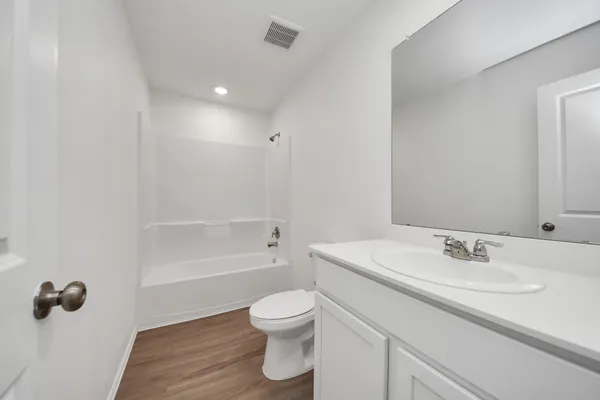 $2,000 | 9010 Estes Lks Drive, Baytown, TX 77521