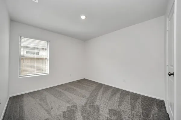 $2,000 | 9010 Estes Lks Drive, Baytown, TX 77521