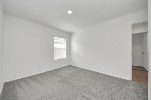 $2,000 | 9010 Estes Lks Drive, Baytown, TX 77521