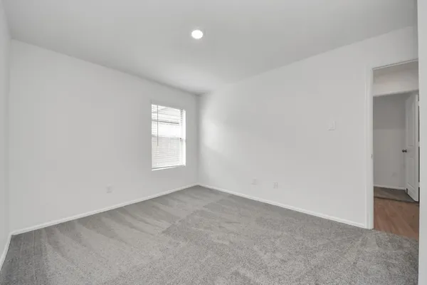 $2,000 | 9010 Estes Lks Drive, Baytown, TX 77521