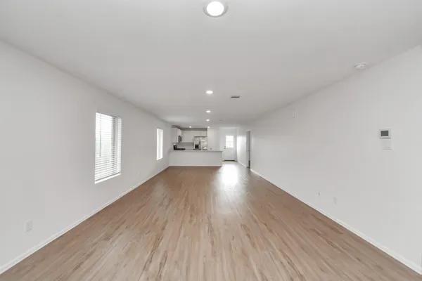 $2,000 | 9010 Estes Lks Drive, Baytown, TX 77521